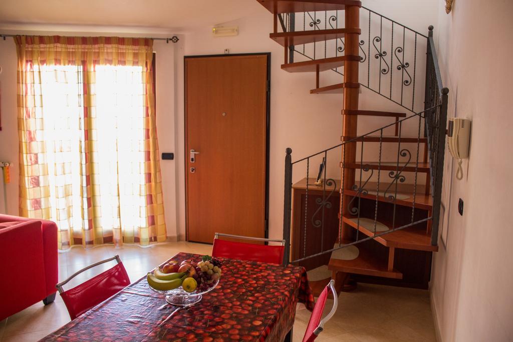 Вилла Casa Patri Полиньяно-а-Маре Экстерьер фото
